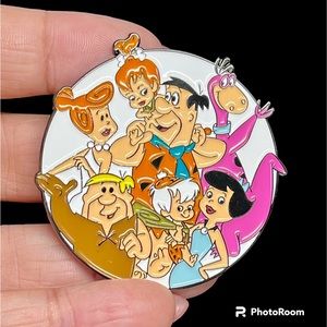 Extra large Flintstones TV cartoon series pin/brooch-lapel